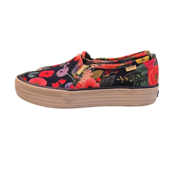 KEDS X RIFLE PAPER CO. TRIPLE DECKER VINTAGE BLOSSOM VELVET SNEAKERS. SIZE 6. - Picture 4 of 13